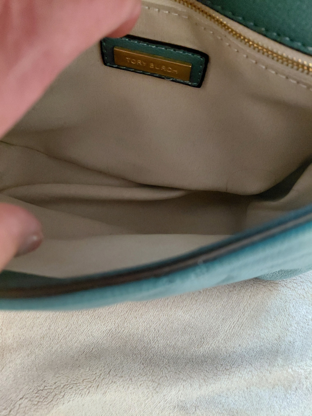 Quilted Teal Shoulder Bag with Gold Chain - Picture 7 of 7